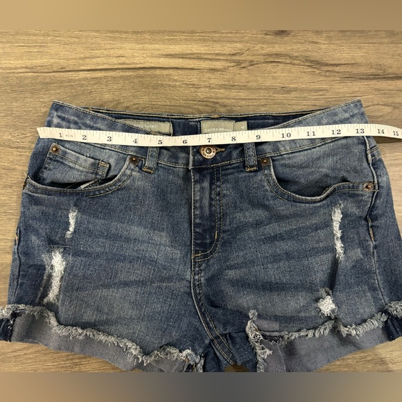 Lucky Brand Riley Shorts Girls Size 14 Destroyed Cuffed Mid Rise Denim EUC - Picture 6 of 7